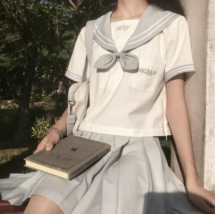 我是周时青